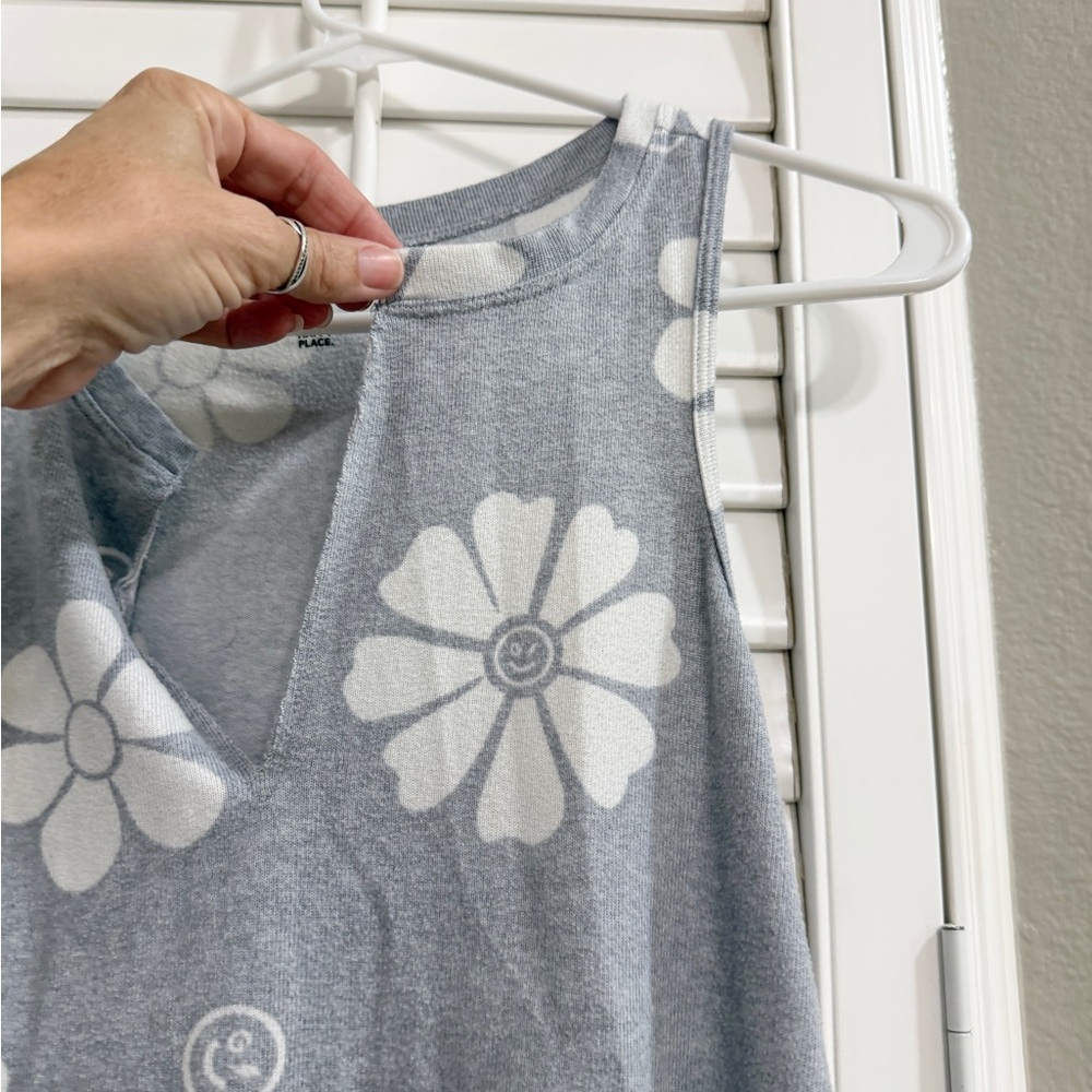 Womens Crop Tank Top Size M Gilly Hicks Gray Floral Print Cropped Lounge Soft - Picture 6 of 7